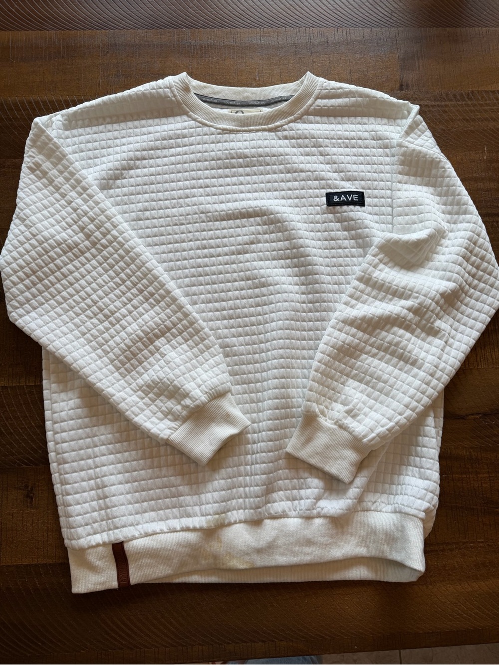 Ampersand Ave White Quilted Waffle Crewneck Sweatshirt Size M